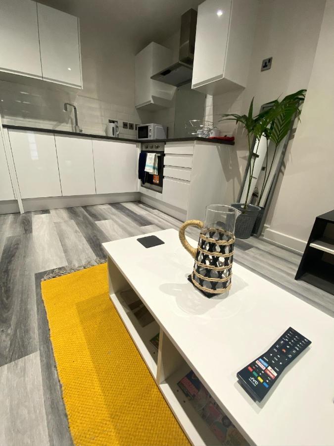 Vibrant 2 Bedroom Apartment - Bhx Airport Sheldon  Exterior photo
