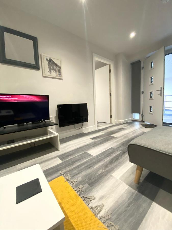 Vibrant 2 Bedroom Apartment - Bhx Airport Sheldon  Exterior photo